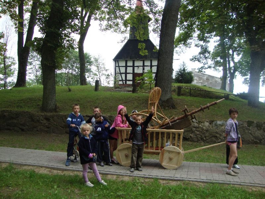 Pożyteczne wakacje w Starym Worowie