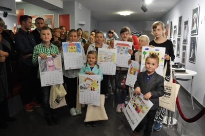 Kalendarz 2016 i aparat fotograficzny do zjedzenia