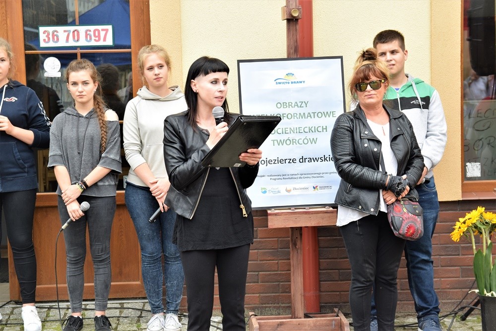 Obrazy wielkoformatowe złocienieckich twórców „POJEZIERZE DRAWSKIE”.