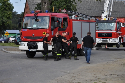 "Strażak nie tylko gasi pożary"